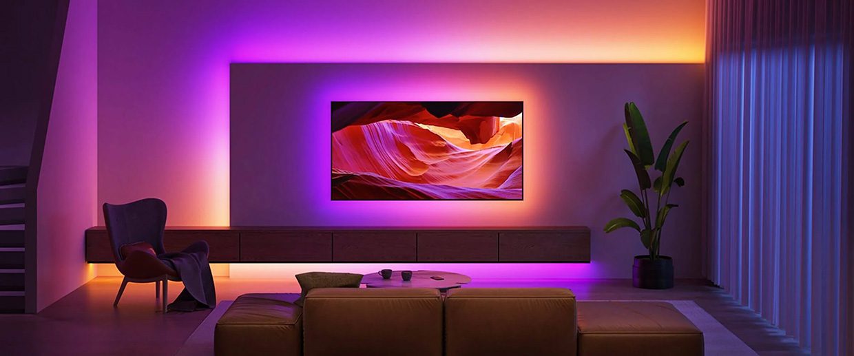 عکس نورپردازی اتاق گیمینگ با ریسه RGB